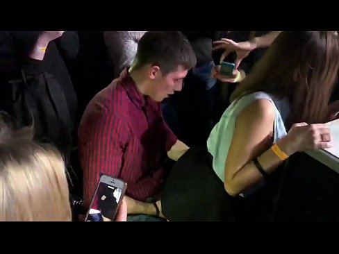 ❤️ Rigtig sex i en russisk natklub. 18-årig russisk pige i anus og vagina kneppet i en natklub Porno fb at da.mrpornogratis.ru